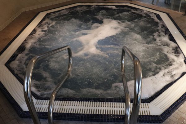 Bain à bulles mosaique massage forme octogonale 59 62