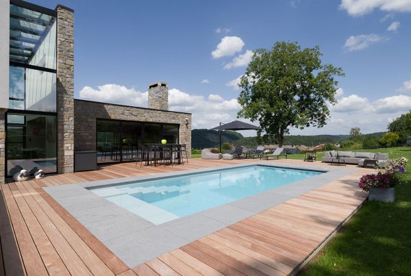 Vente et installation de piscines coque composite Lille Arras Le Touquet