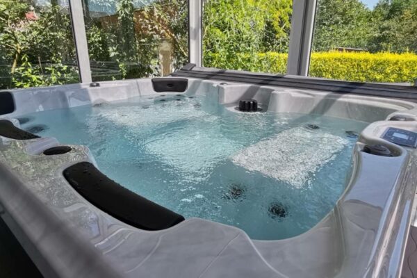 spa jacuzzi lille hellemes